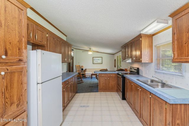 155 Bowsprit Lane, Kingston, TN 37763