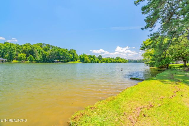 155 Bowsprit Lane, Kingston, TN 37763