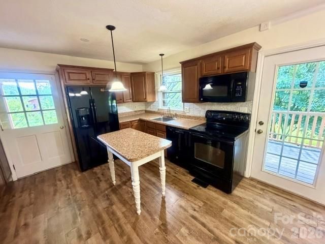 2417 Mt Herman Heights, Hudson, NC 28638