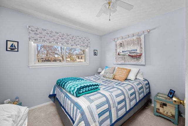 1325 Hillside Drive, Bettendorf, IA 52722
