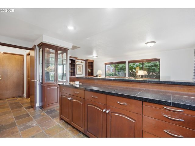 10748 Se 99TH Dr, Happy Valley, OR 97086