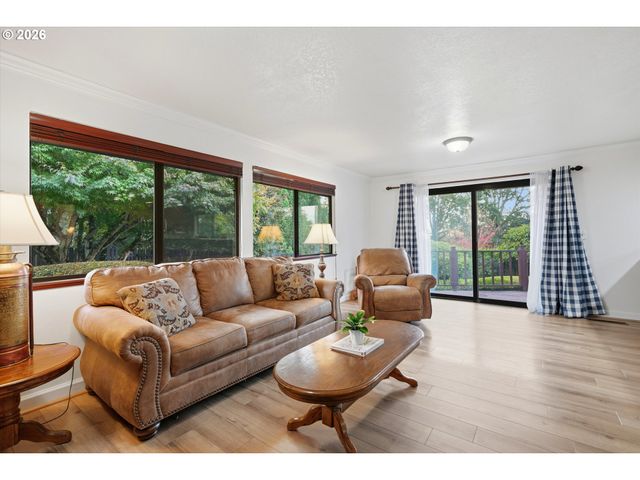 10748 Se 99TH Dr, Happy Valley, OR 97086