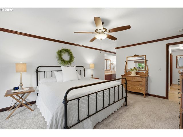 10748 Se 99TH Dr, Happy Valley, OR 97086
