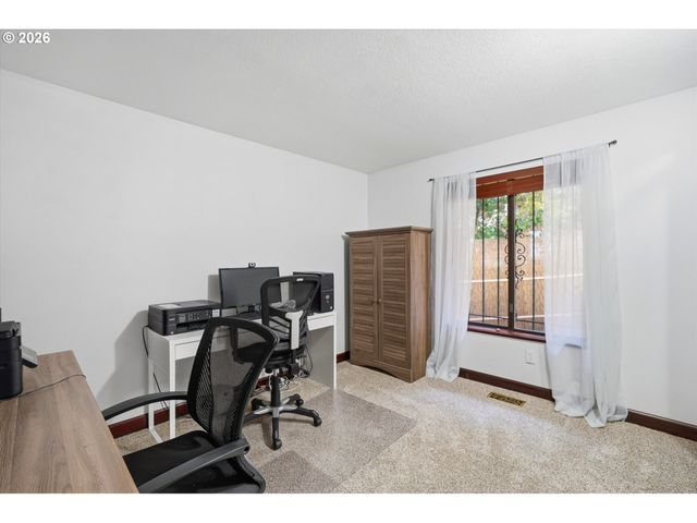 10748 Se 99TH Dr, Happy Valley, OR 97086