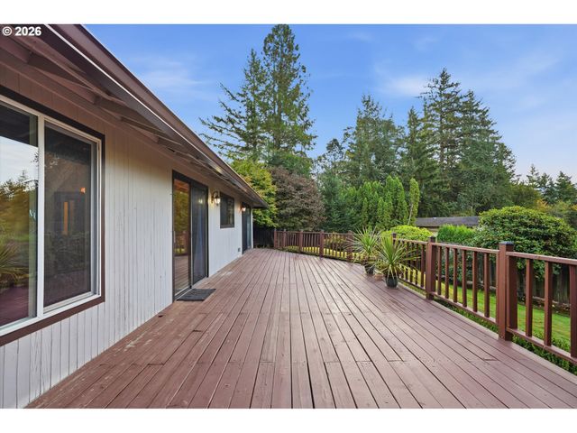 10748 Se 99TH Dr, Happy Valley, OR 97086