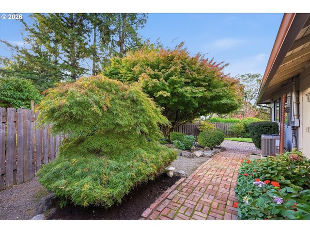 10748 Se 99TH Dr, Happy Valley, OR 97086
