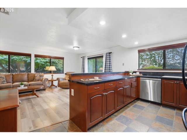 10748 Se 99TH Dr, Happy Valley, OR 97086
