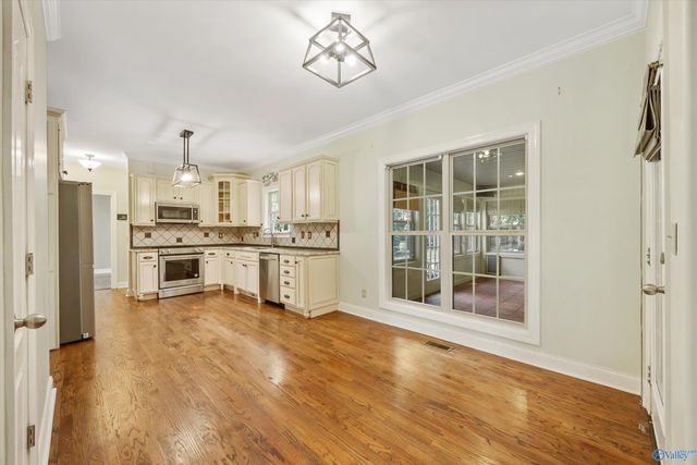155 Lincarrie Lane, Huntsville, AL 35749