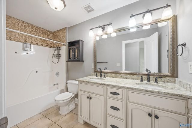 155 Lincarrie Lane, Huntsville, AL 35749