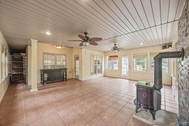155 Lincarrie Lane, Huntsville, AL 35749