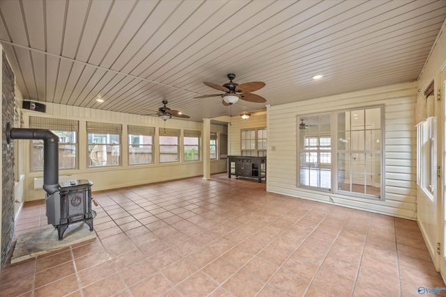 155 Lincarrie Lane, Huntsville, AL 35749