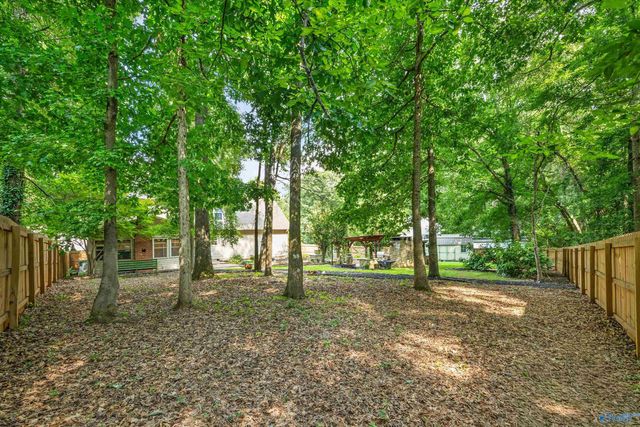 155 Lincarrie Lane, Huntsville, AL 35749