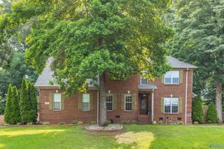 155 Lincarrie Lane, Huntsville, AL 35749