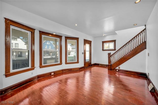 3719 Poe Avenue, Cleveland, OH 44109