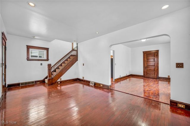 3719 Poe Avenue, Cleveland, OH 44109