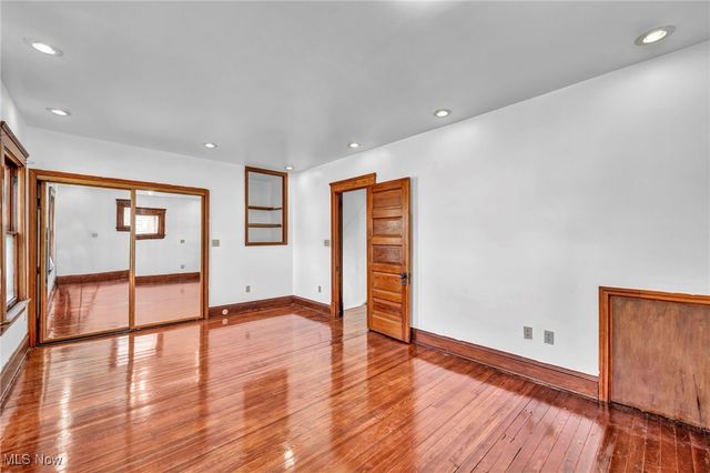 3719 Poe Avenue, Cleveland, OH 44109