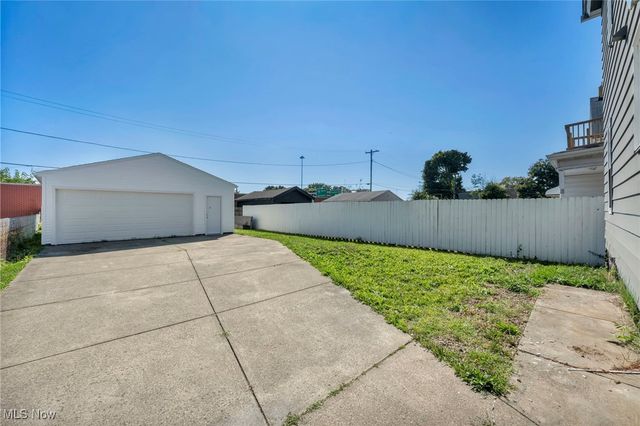 3719 Poe Avenue, Cleveland, OH 44109