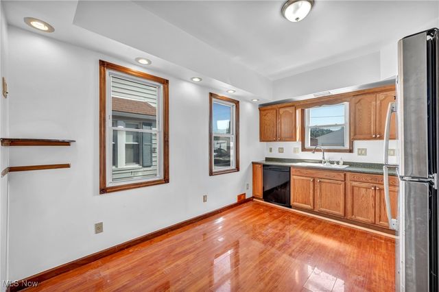 3719 Poe Avenue, Cleveland, OH 44109