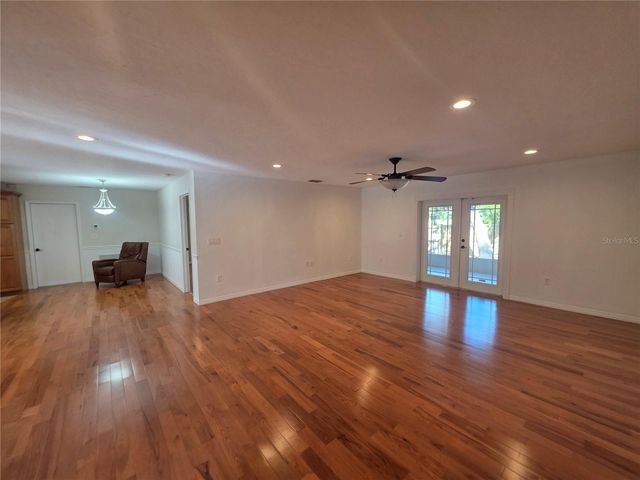 2007 INGRAM AVENUE, Sarasota, FL 34232