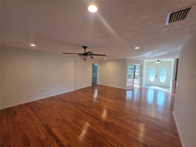 2007 INGRAM AVENUE, Sarasota, FL 34232