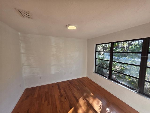 2007 INGRAM AVENUE, Sarasota, FL 34232