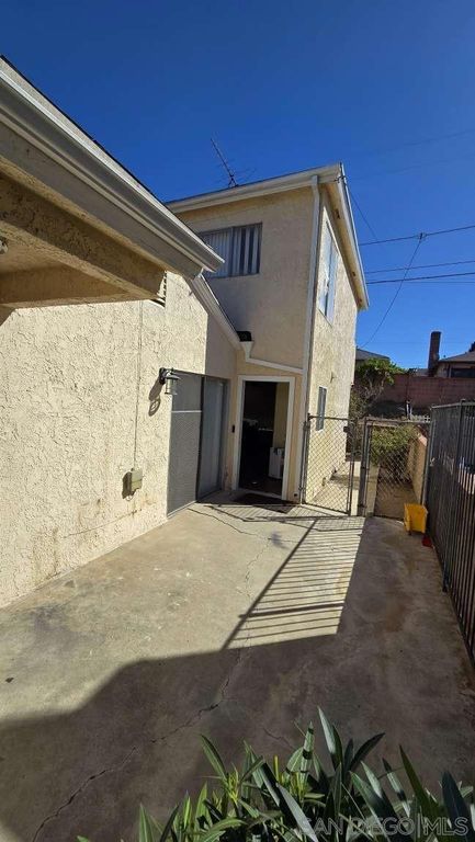 11612 Cimarron, Hawthorne, CA 90250 — photo 2