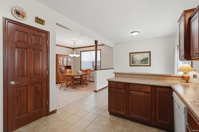 4006 Ravens Cove Run, Fort Wayne, IN 46818