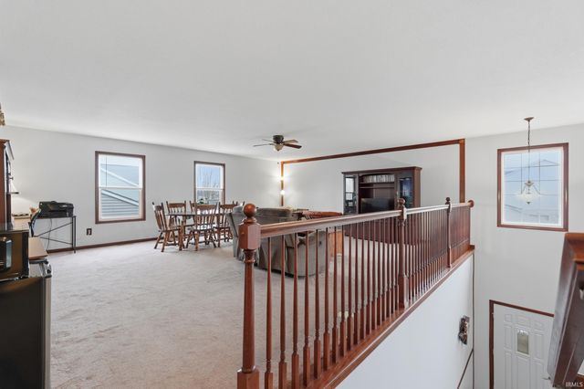 4006 Ravens Cove Run, Fort Wayne, IN 46818