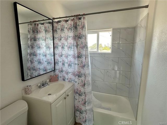 1201 E 78th Street, Los Angeles, CA 90001