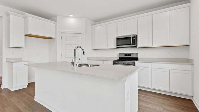 7658 W 106th Place, Crown Point, IN 46307