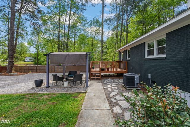 1013 Meadowbrook Drive, Garner, NC 27529