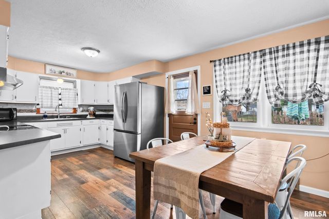 1913 E Hood Street, Springfield, IL 62703