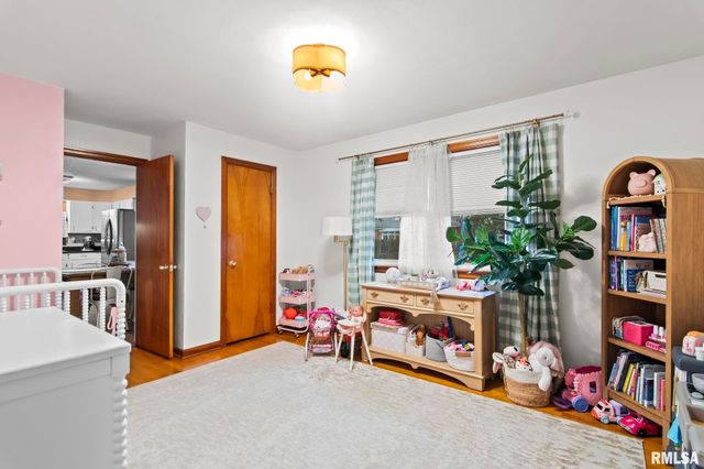 1913 E Hood Street, Springfield, IL 62703