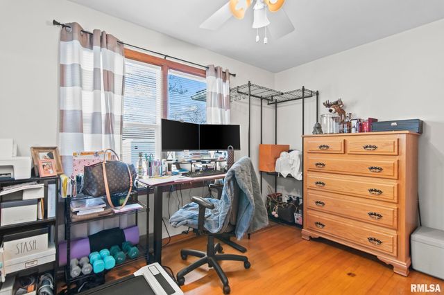 1913 E Hood Street, Springfield, IL 62703