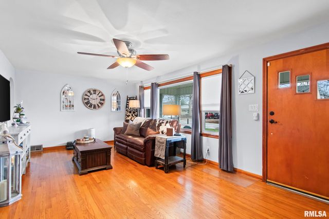 1913 E Hood Street, Springfield, IL 62703