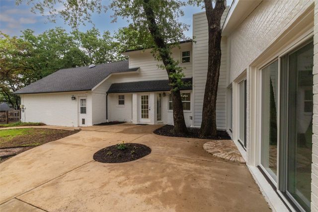 8948 David Fort Road, Argyle, TX 76226