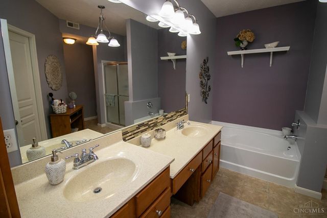 1229 Feather Trail, Maineville, OH 45039