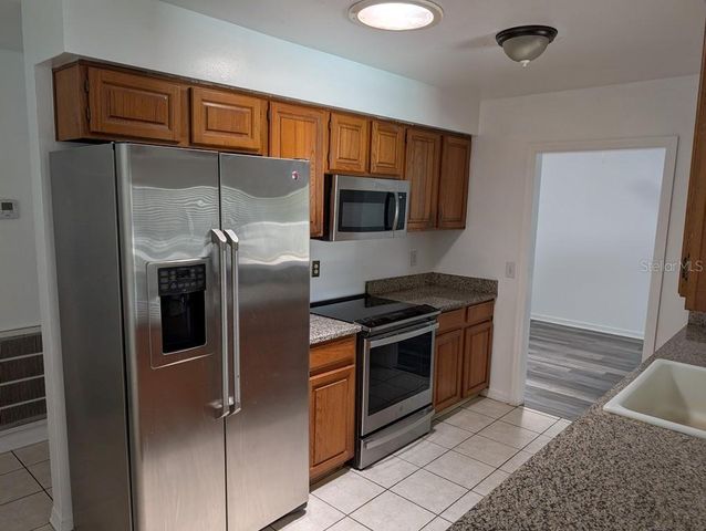 11122 HANNAWAY DRIVE, Riverview, FL 33578