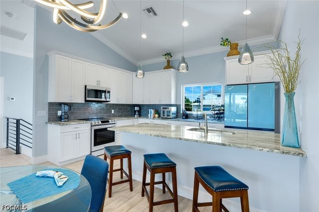 117 Sand Dollar DR, Fort Myers Beach, FL 33931
