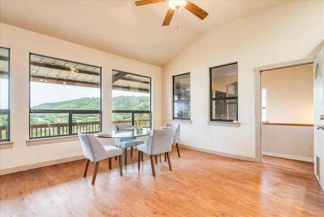 123 Horseshoe DR, Burnet, TX 78611