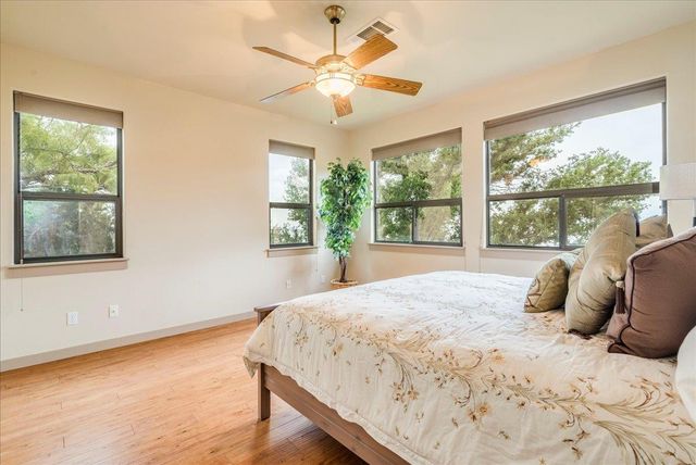 123 Horseshoe DR, Burnet, TX 78611