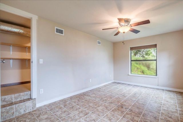 123 Horseshoe DR, Burnet, TX 78611