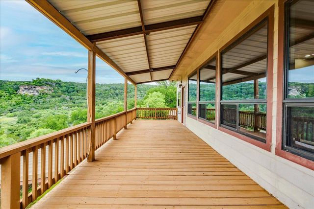123 Horseshoe DR, Burnet, TX 78611