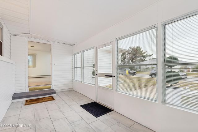 112 Barbuda Street, Toms River, NJ 08757