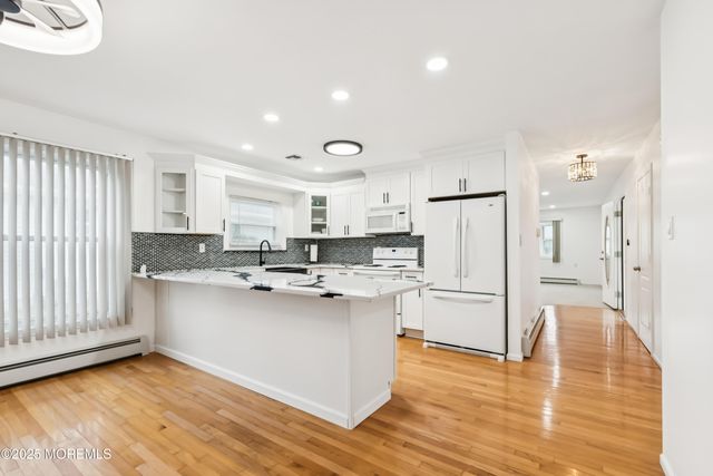 112 Barbuda Street, Toms River, NJ 08757