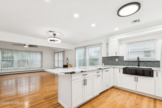 112 Barbuda Street, Toms River, NJ 08757