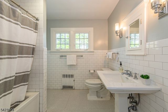 104 Gates Ave, Montclair Twp., NJ 07042