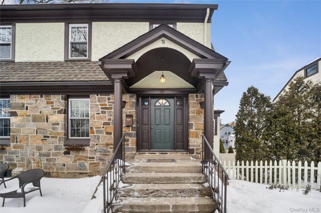 74 Central Parkway, Mount Vernon, NY 10552