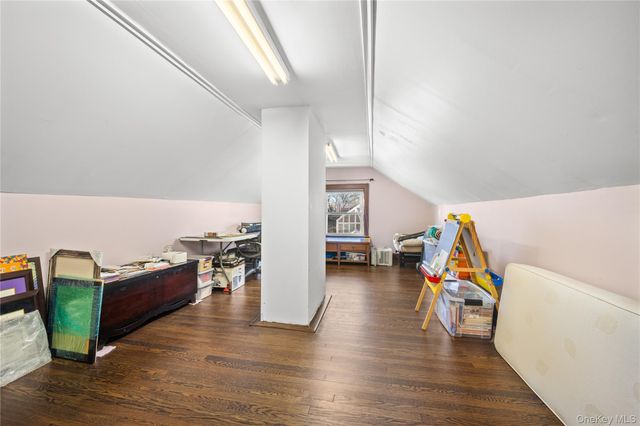 74 Central Parkway, Mount Vernon, NY 10552