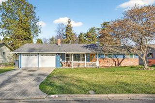 201 S Rose Street, Phoenix, OR 97535